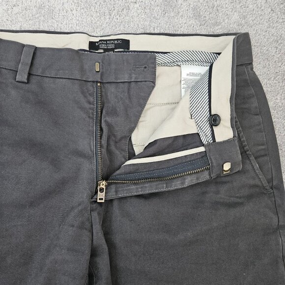 Men's Banana Republic Aiden Chinos - 31x32 - Picture 6 of 9